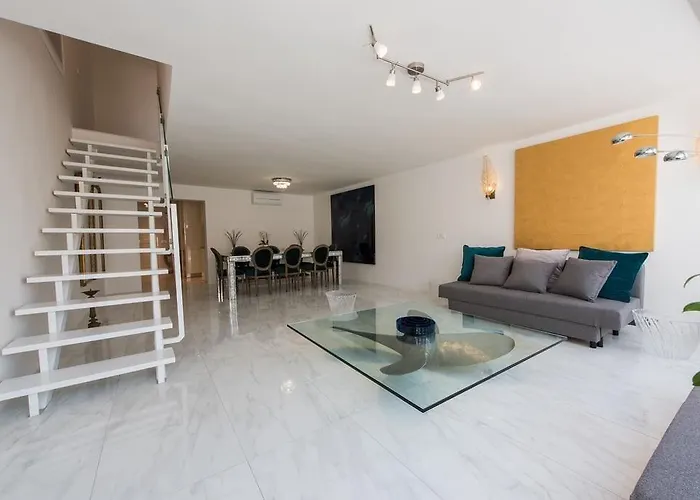 Ab - The Princess Castle Triplex Apartamento Liubliana