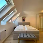 Ab - The Princess Castle Triplex ليوبليانا