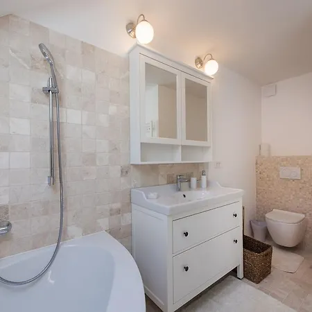 Ab - The Princess Castle Triplex Appartamento