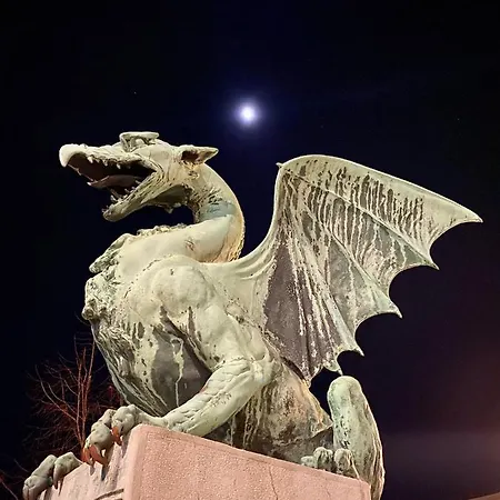 Ab - The Princess Castle Triplex