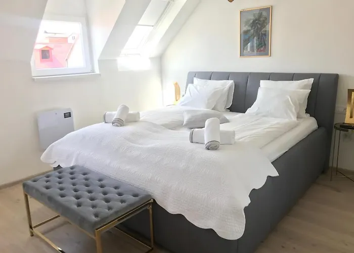 Apartma Ab - The Princess Castle Triplex Ljubljana