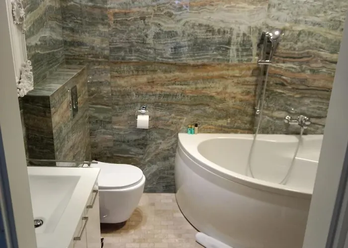 Ab - The Princess Castle Triplex