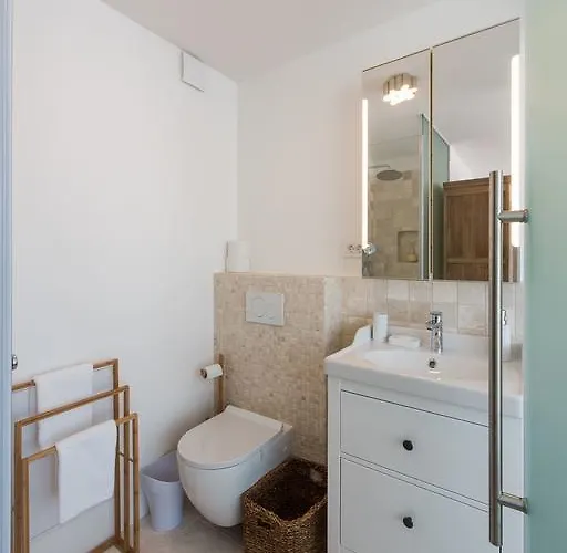 Ab - The Princess Castle Triplex *