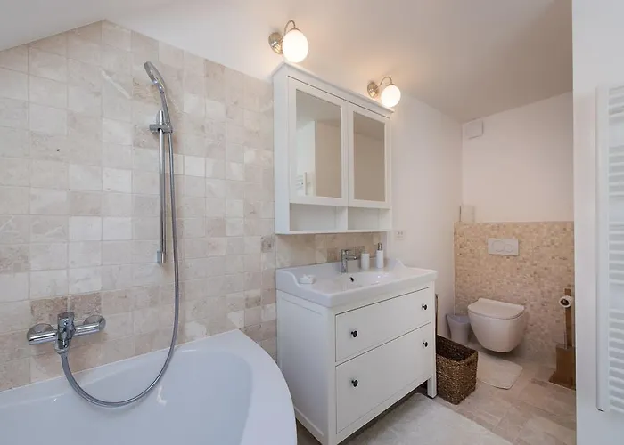 Ab - The Princess Castle Triplex Apartma